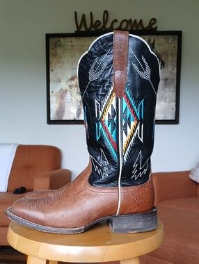 Ariat Women's Frontier Chimayo Ancient Southwestern Style Western Boot Size 9